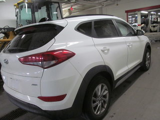 2018 Hyundai Tucson SE in Dartmouth, Nova Scotia - 4 - w320h240px