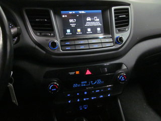 2018 Hyundai Tucson SE in Dartmouth, Nova Scotia - 6 - w320h240px