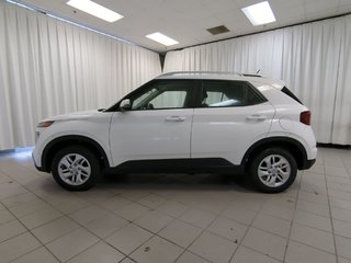 2023 Hyundai Venue Preferred in Dartmouth, Nova Scotia - 5 - w320h240px