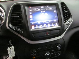 2014 Jeep Cherokee Trailhawk in Dartmouth, Nova Scotia - 6 - w320h240px