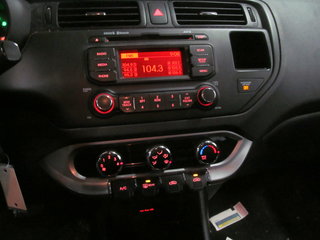 2013 Kia Rio LX in Dartmouth, Nova Scotia - 6 - w320h240px