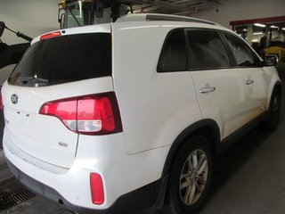 2015 Kia Sorento LX in Dartmouth, Nova Scotia - 4 - w320h240px