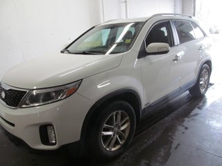 2015 Kia Sorento LX in Dartmouth, Nova Scotia - 2 - w320h240px