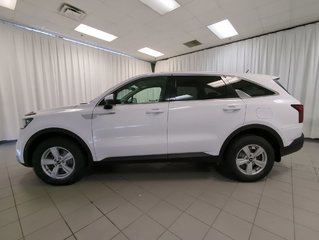 2021 Kia Sorento LX+ in Dartmouth, Nova Scotia - 5 - w320h240px