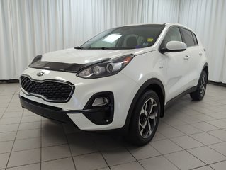 2020 Kia Sportage LX in Dartmouth, Nova Scotia - 4 - w320h240px