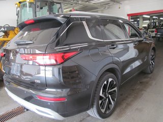 2022 Mitsubishi Outlander GT Premium in Dartmouth, Nova Scotia - 4 - w320h240px