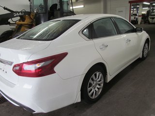 2018 Nissan Altima SL in Dartmouth, Nova Scotia - 4 - w320h240px