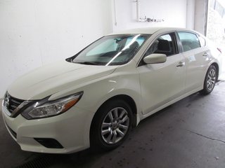 2018 Nissan Altima SL in Dartmouth, Nova Scotia - 2 - w320h240px