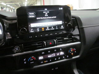 2022 Nissan Pathfinder Platinum in Dartmouth, Nova Scotia - 6 - w320h240px