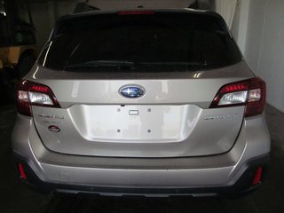 2018 Subaru Outback Limited in Dartmouth, Nova Scotia - 3 - w320h240px