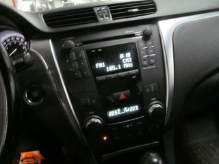 2013 Suzuki Kizashi S in Dartmouth, Nova Scotia - 6 - w320h240px