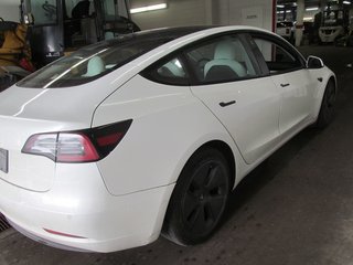 2021 Tesla MODEL 3 Standard Range Plus in Dartmouth, Nova Scotia - 4 - w320h240px