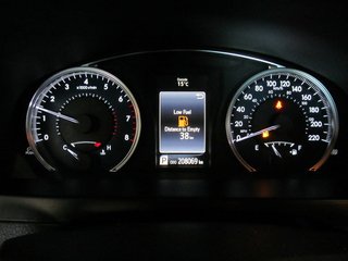 2015 Toyota Camry XLE in Dartmouth, Nova Scotia - 5 - w320h240px