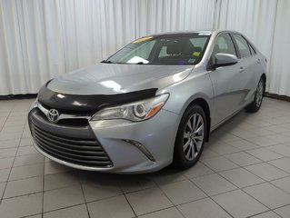 2015 Toyota Camry XLE in Dartmouth, Nova Scotia - 4 - w320h240px