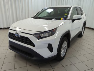 2022 Toyota RAV4 LE in Dartmouth, Nova Scotia - 4 - w320h240px