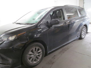 2024 Toyota Sienna LE AWD Hybrid 8 Passenger in Dartmouth, Nova Scotia - 2 - w320h240px