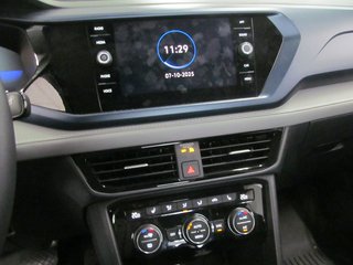 2024 Volkswagen Taos Comfortline in Dartmouth, Nova Scotia - 6 - w320h240px