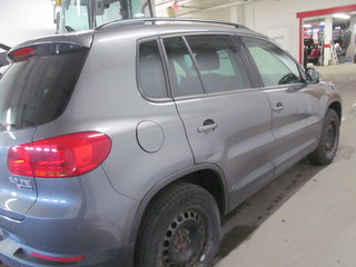 2016 Volkswagen Tiguan Special Edition in Dartmouth, Nova Scotia - 4 - w320h240px