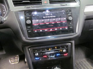 2022 Volkswagen Tiguan Comfortline R-Line Black Edition in Dartmouth, Nova Scotia - 6 - w320h240px
