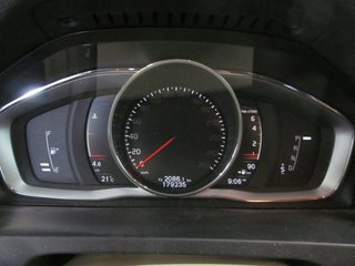 2017 Volvo V60 Cross Country T5 in Dartmouth, Nova Scotia - 5 - w320h240px