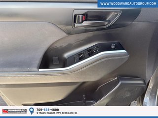2023 Toyota Highlander in Deer Lake, Newfoundland and Labrador - 9 - w320h240px