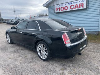 Chrysler 300 Limited 2012 à North Bay, Ontario - 4 - w320h240px