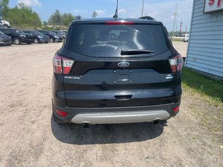 Ford Escape SE 2017 à North Bay, Ontario - 4 - w320h240px