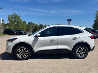2022 Ford Escape SEL in North Bay, Ontario - 2 - w320h240px