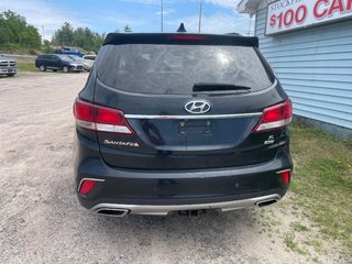 2017 Hyundai Santa Fe XL Premium in North Bay, Ontario - 5 - w320h240px