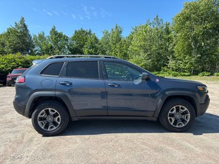 2019 Jeep Cherokee Trailhawk in North Bay, Ontario - 6 - w320h240px