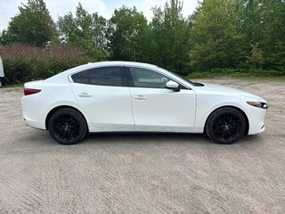 Mazda Mazda3 GT 2023 à North Bay, Ontario - 6 - w320h240px