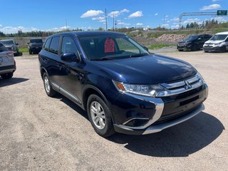 Mitsubishi Outlander ES 2018 à North Bay, Ontario - 6 - w320h240px