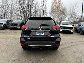 2019 Nissan Rogue S in North Bay, Ontario - 4 - w320h240px