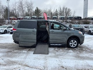 Toyota Sienna LE 2014 à North Bay, Ontario - 2 - w320h240px