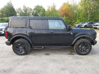 2024 Ford Bronco Black Diamond in North Bay, Ontario - 6 - w320h240px