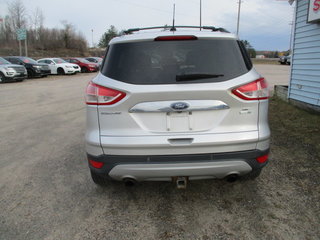 2015 Ford Escape SE in North Bay, Ontario - 5 - w320h240px