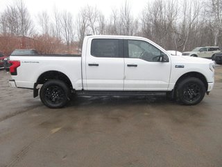 2025 Ford F-150 Lightning XLT in North Bay, Ontario - 6 - w320h240px