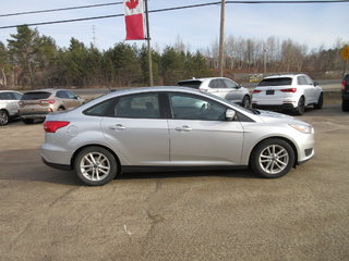 2017 Ford Focus SE in North Bay, Ontario - 6 - w320h240px