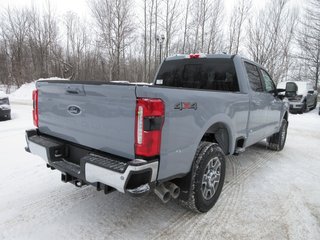 Ford Super Duty F-250 SRW LARIAT 2025 à North Bay, Ontario - 5 - w320h240px