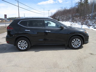 2020 Nissan Rogue SV in North Bay, Ontario - 6 - w320h240px