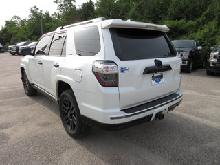 Toyota 4Runner  2020 à North Bay, Ontario - 3 - w320h240px