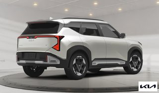 2027 Kia Seltos LX FWD