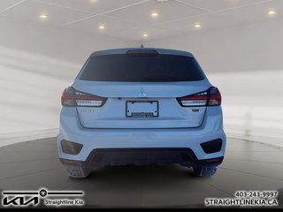 2024 Mitsubishi RVR SE