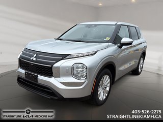 2025 Mitsubishi Outlander ES