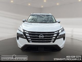 2025 Nissan Rogue SV Moonroof