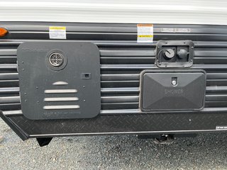 92026 Forest River CHEROKEE WOLF PUP 17JW in Terrace, British Columbia - 4 - w320h240px