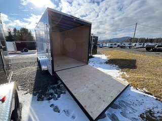 2026 Southland Royal LCHT35-716V-86R in Terrace, British Columbia - 5 - w320h240px