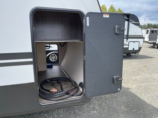 2019 Winnebago Minnie Plus 30RLSS in Terrace, British Columbia - 4 - w320h240px