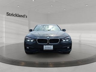 2016 BMW 320i xDrive Sedan in Stratford, Ontario - 2 - w320h240px