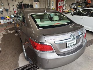 2011 Buick LaCROSSE CX 2.4L 1SA in Stratford, Ontario - 4 - w320h240px